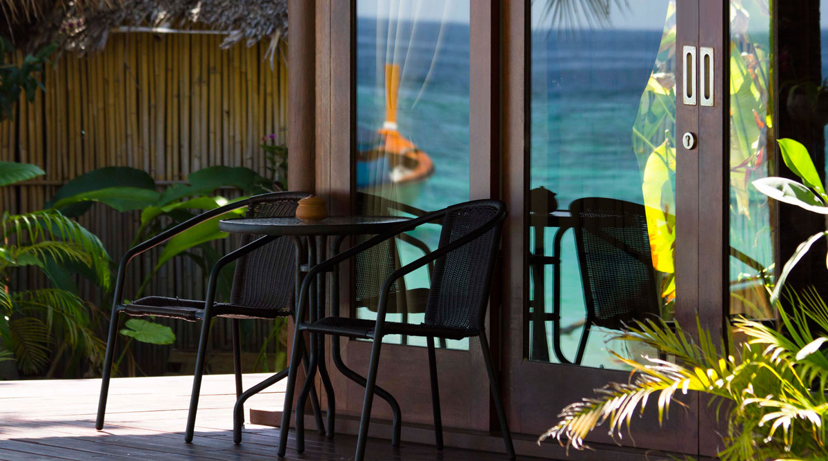 balinese-luxury-beachfront-3.jpg