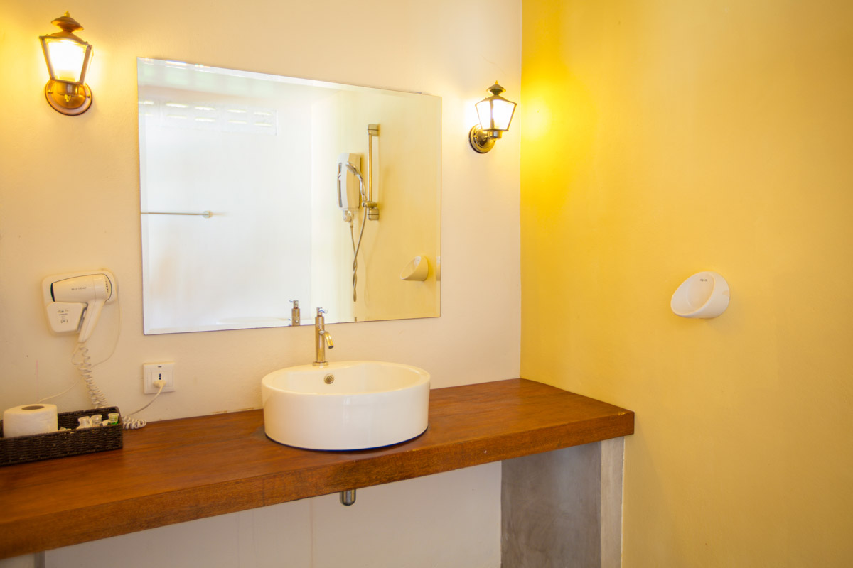 bathroom in garden wing room